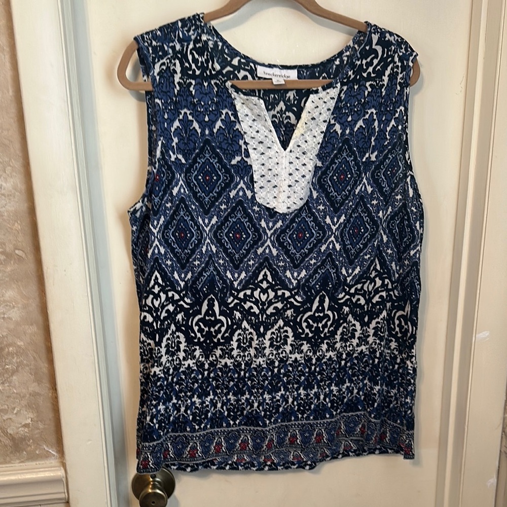 Breckenridge Blue and White Sleeveless Top Size XL